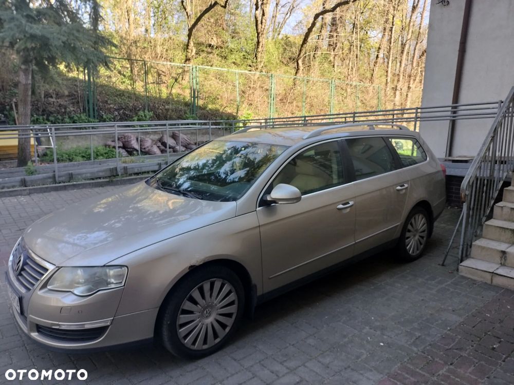 Volkswagen Passat 2.0 TDI DPF Highline - 4