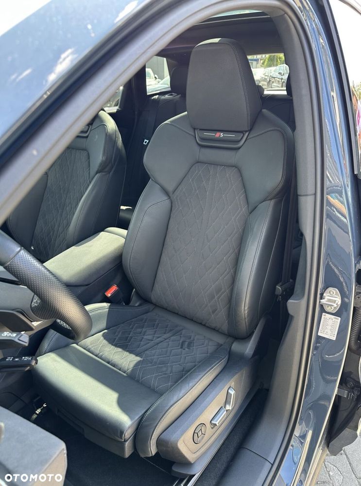 Audi Q6 e-tron - 14