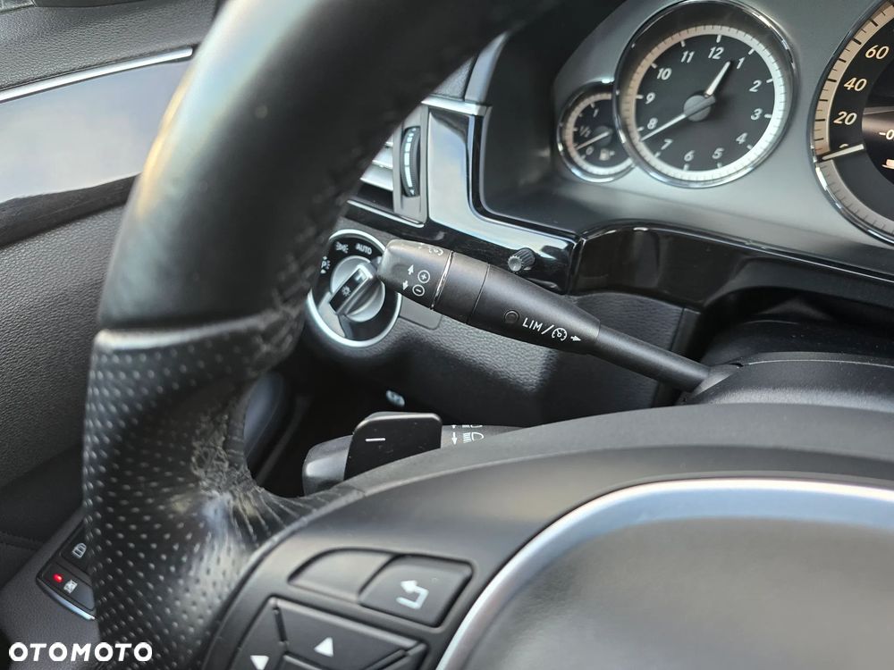 Mercedes-Benz Klasa E 200 CGI BlueEFFICIENCY 7G-TRONIC Avantgarde - 19