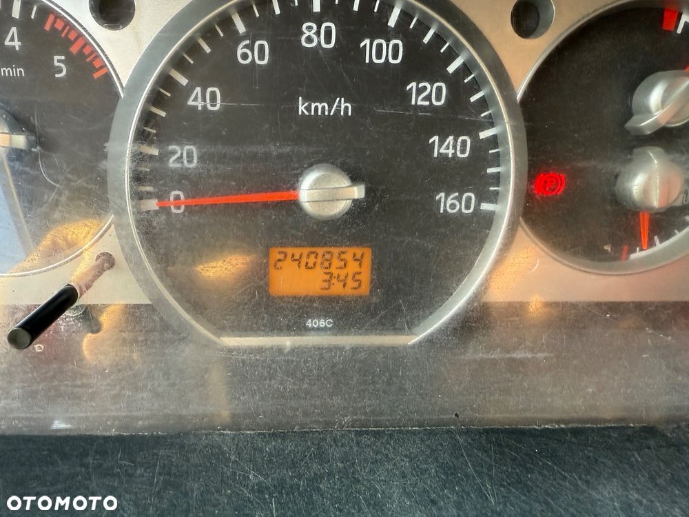 Renault Maxity - 9