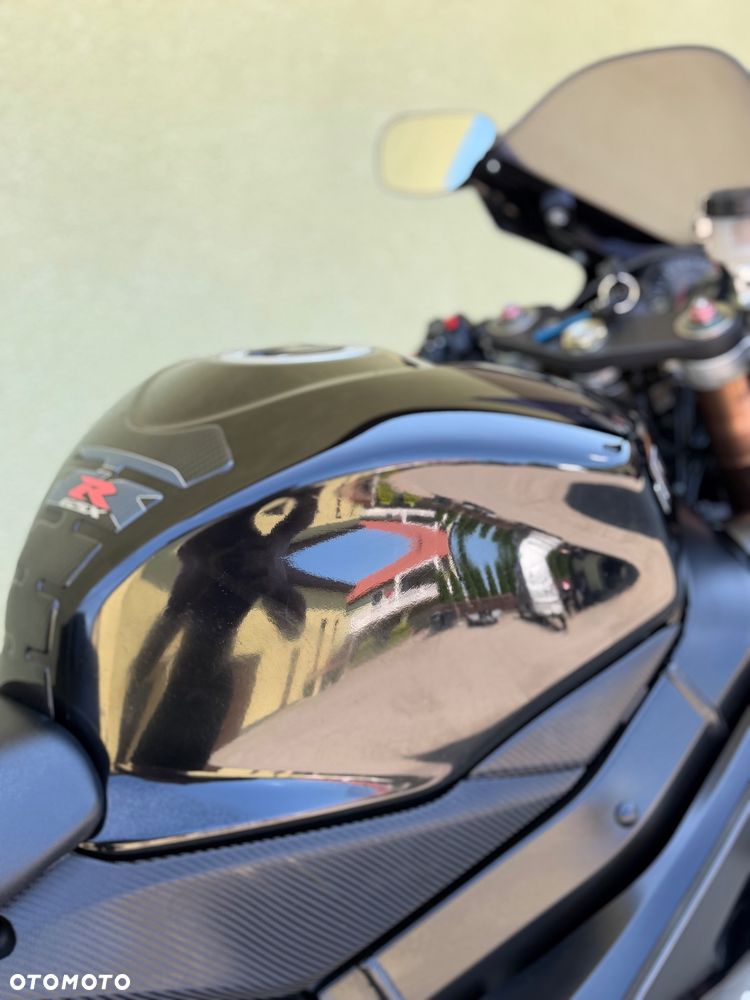 Suzuki GSX-R - 16