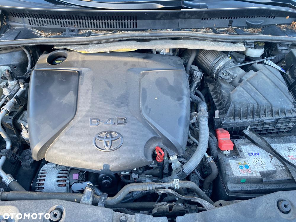 Toyota Avensis 2.0 D-4D Prestige - 3