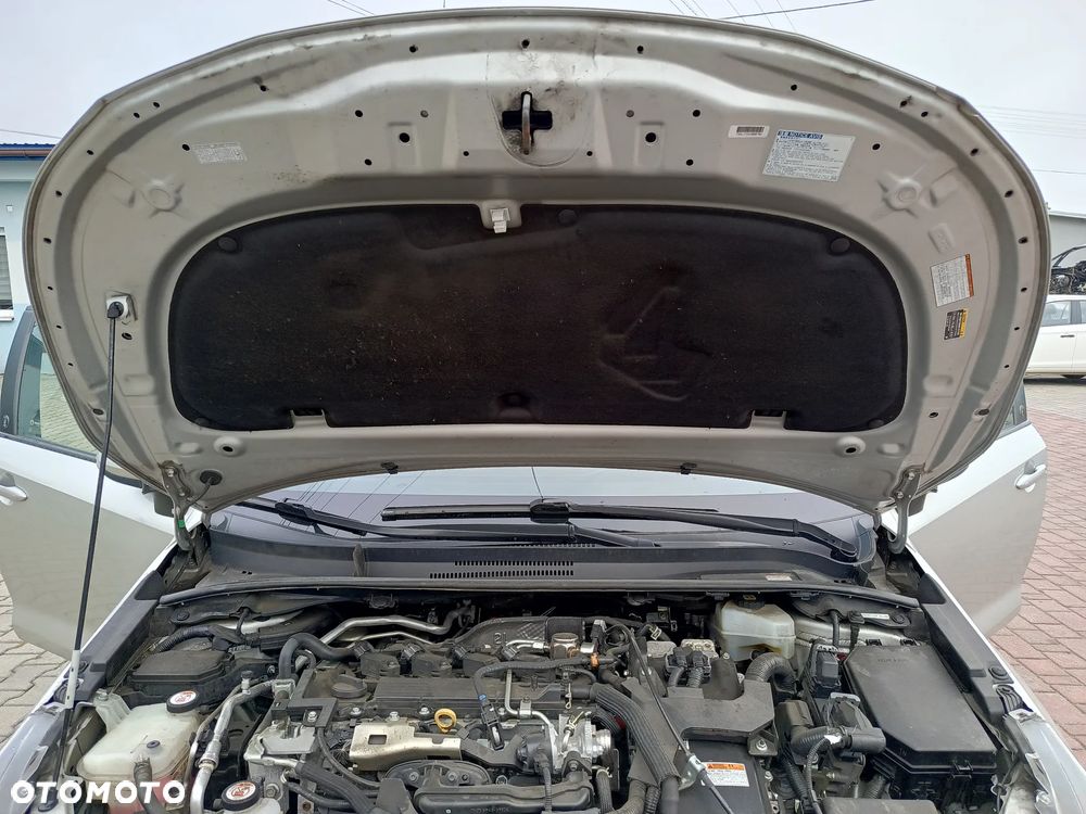 TOYOTA COROLLA E21 MASKA POKRYWA 1J6 KOMBI 2022 - 2