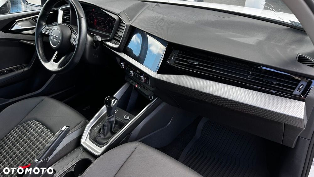 Audi A1 Sportback 30 TFSI Advanced S tronic - 21