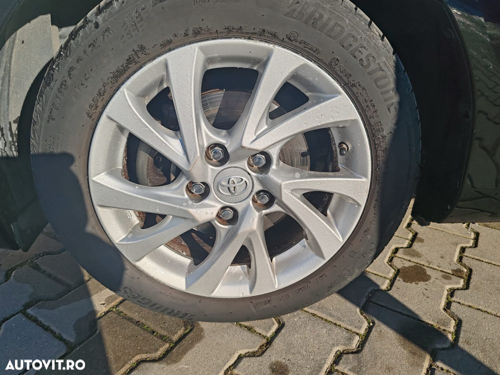 Toyota Auris - 19