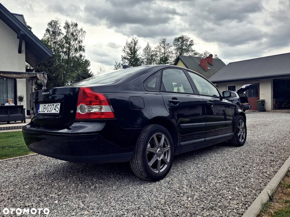 Volvo S40 1.8 Momentum - 4