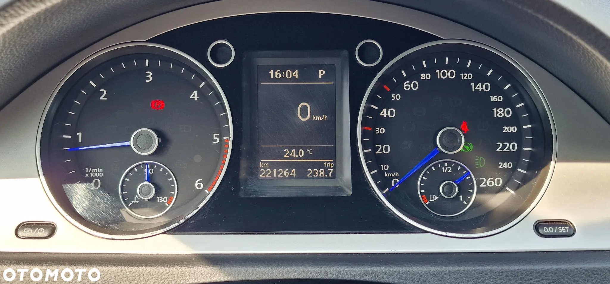 Volkswagen Passat 2.0 TDI Highline DSG - 30