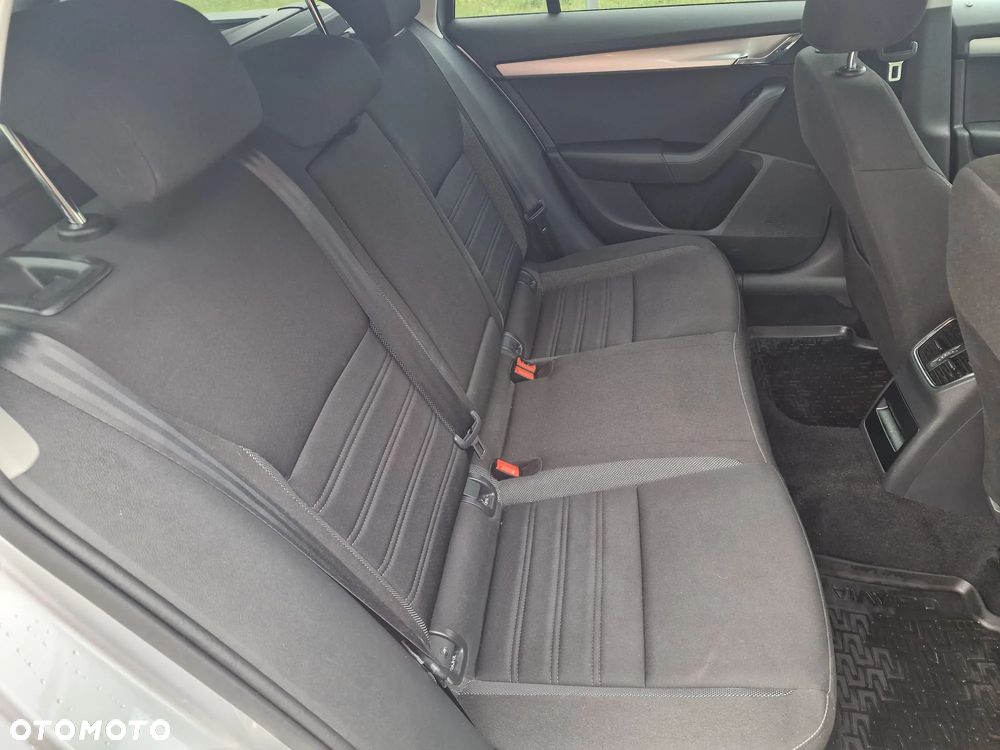 Skoda Octavia 1.0 TSI Ambition - 6