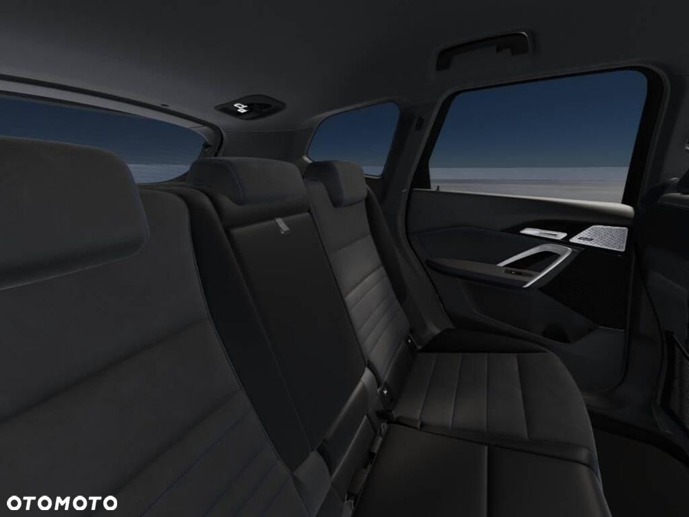 BMW iX1 xDrive30 66.5kWh M Sport - 7