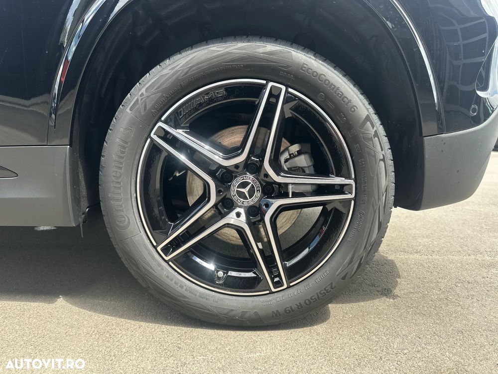 Mercedes-Benz GLA 250 e - 10