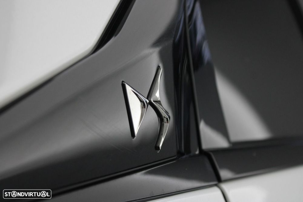 DS DS4 1.5 BlueHDi Performance Line+ EAT8 - 37