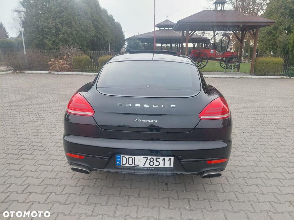 Porsche Panamera Platinum Edition - 4