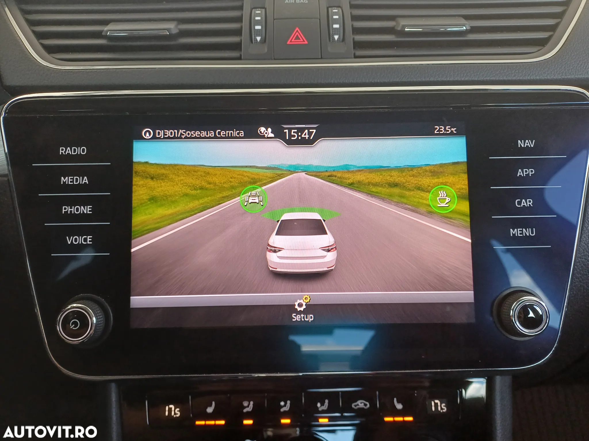 Skoda Superb 2.0 TDI DSG Ambition - 24