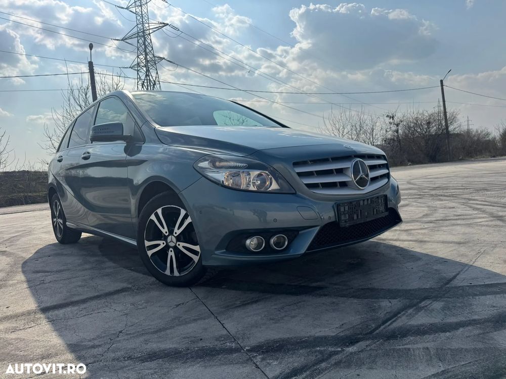 Mercedes-Benz B 180 - 15