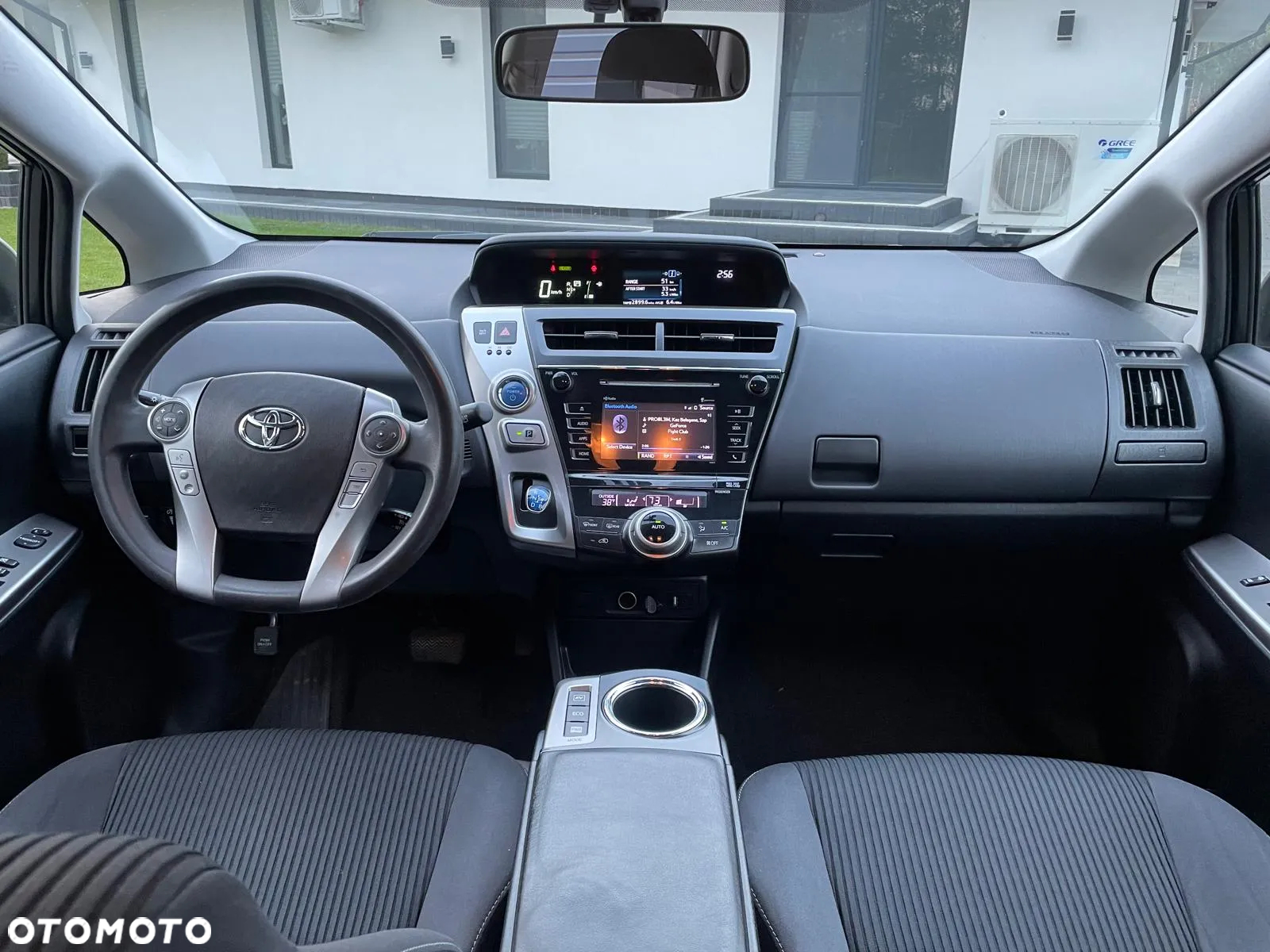Toyota Prius+ - 11