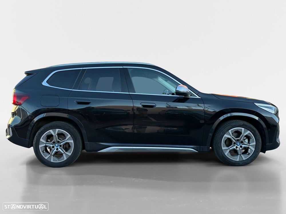 BMW iX1 eDrive20 - 6