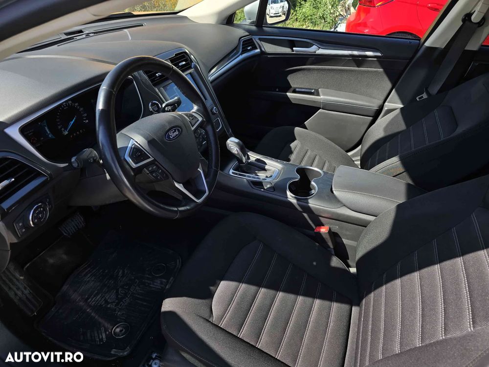 Ford Mondeo - 8