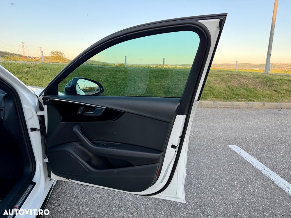 Audi A4 Limuzina 45 TFSI quattro S tronic advanced - 28