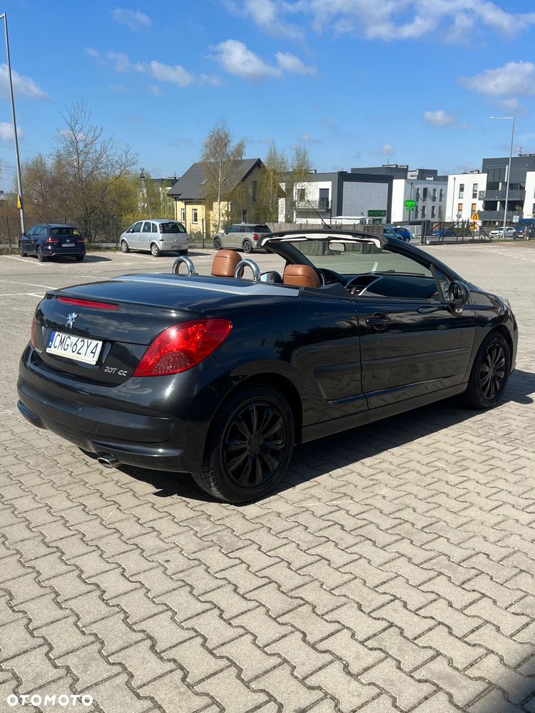 Peugeot 207 CC - 11