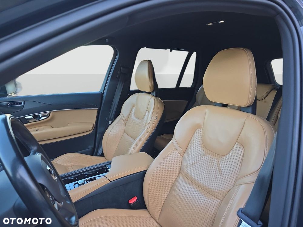 Volvo XC 90 - 15