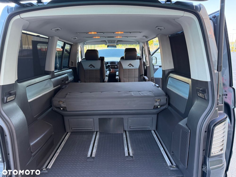 Volkswagen Multivan - 29