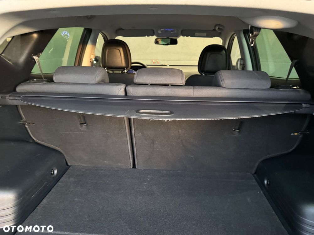 Hyundai ix35 1.6 2WD Fifa World Cup Edition - 25