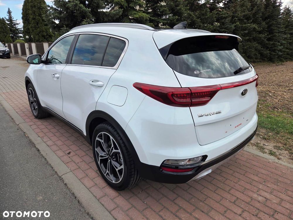 Kia Sportage 1.6 CRDI AWD Eco-Dynamics+ (48V M-H) GT LINE - 4