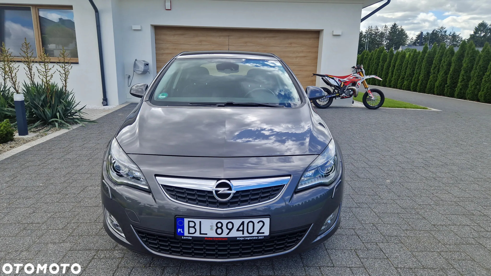 Opel Astra 1.6 Automatik Cosmo - 3