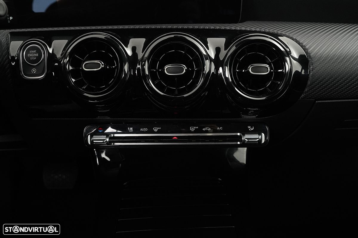 Mercedes-Benz A 200 Standard - 12