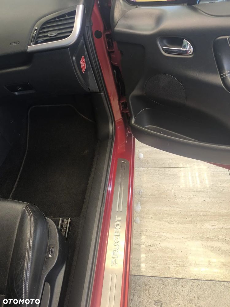 Peugeot 207 CC 150 THP Platinum - 15