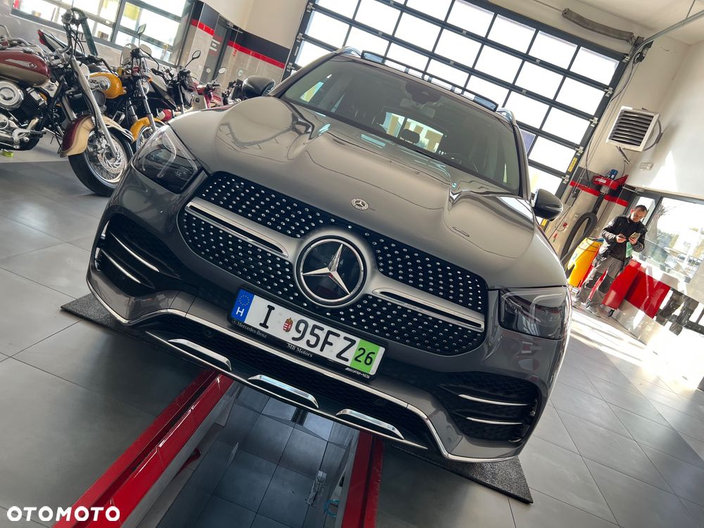 Mercedes-Benz GLE 300 d 4Matic 9G-TRONIC AMG Line - 3