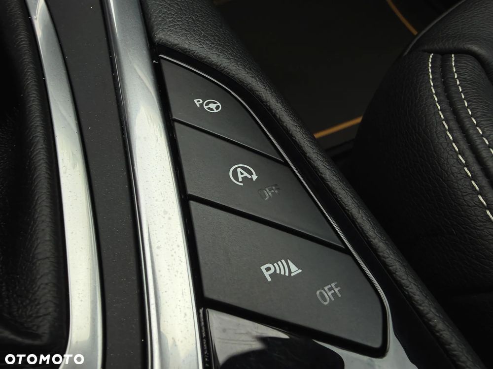 Ford S-Max 2.0 EcoBoost Titanium - 32