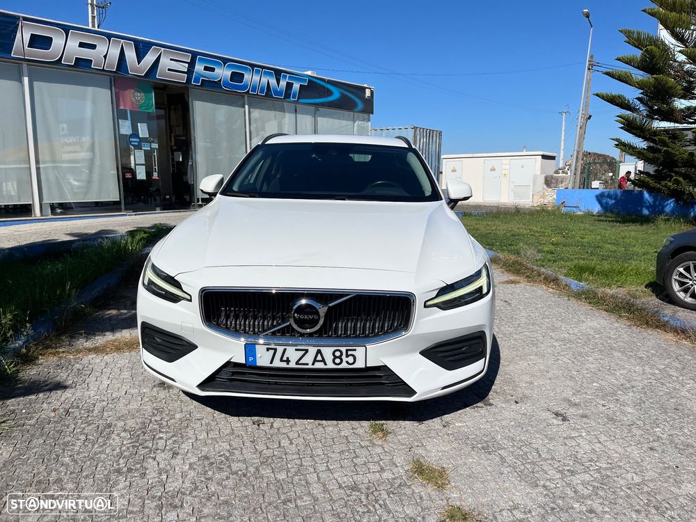 Volvo V60 2.0 D3 Momentum Plus - 4