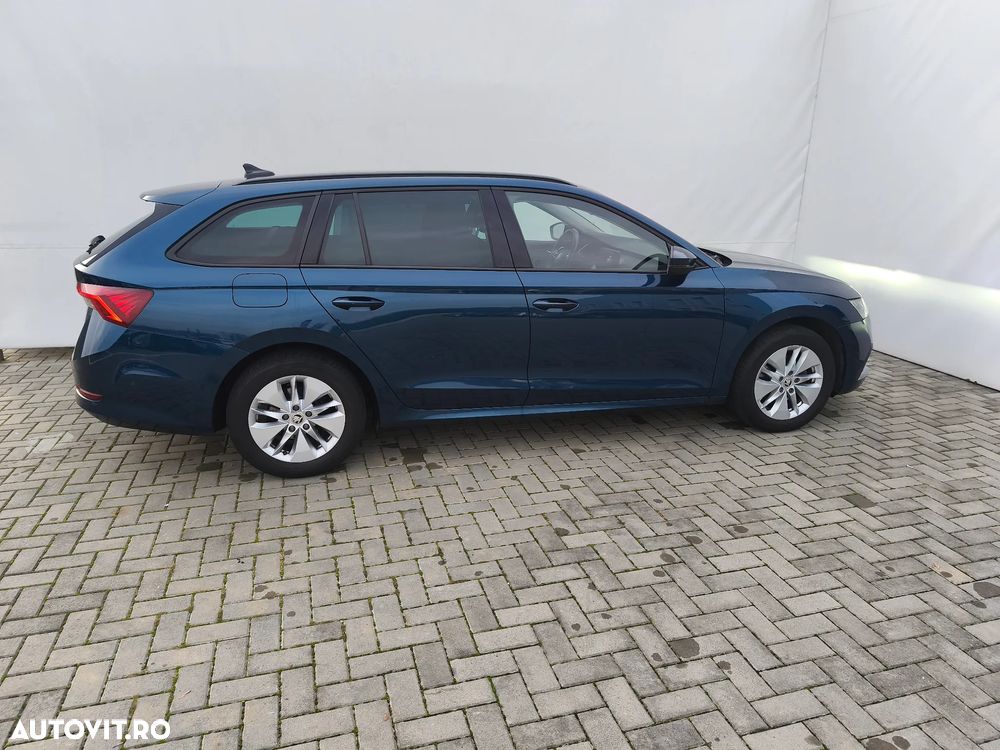 Skoda Octavia Combi 2.0 TDI DSG Ambition - 6