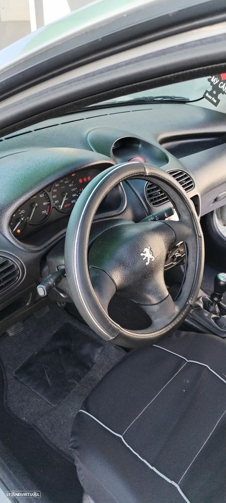 Peugeot 206 1.1 XR - 21