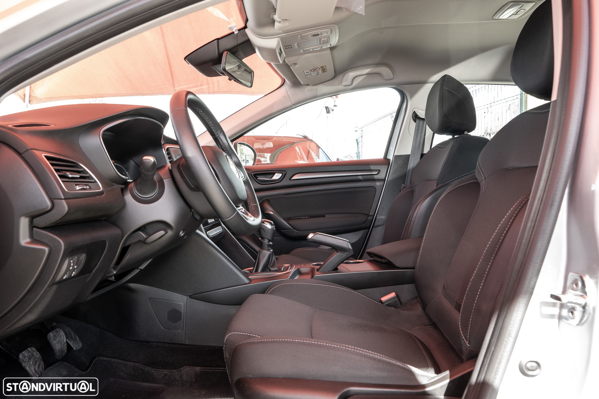 Renault Mégane 1.5 Blue dCi Intens - 26