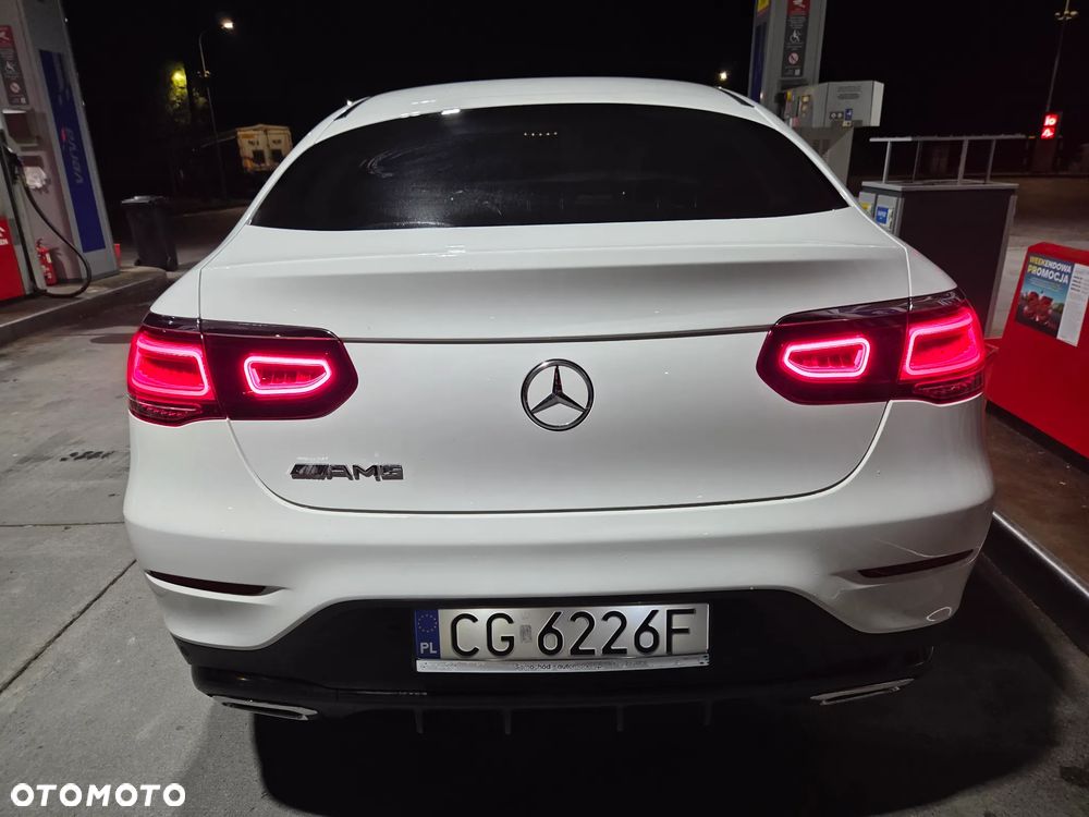 Mercedes-Benz GLC 200 4Matic 9G-TRONIC AMG Line Plus - 11