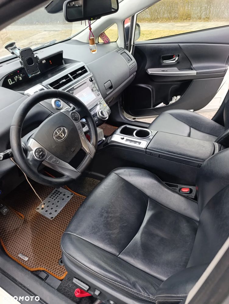 Toyota Prius+ Hybrid 135 Active EU6 - 13