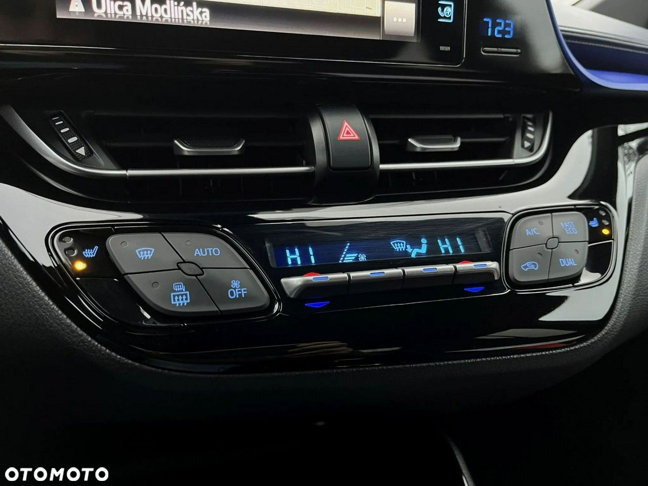 Toyota C-HR - 17