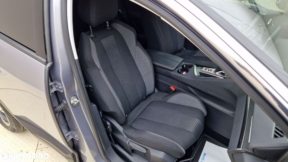 Peugeot 3008 1.5 BlueHDI 130 EAT8 Active Pack - 16