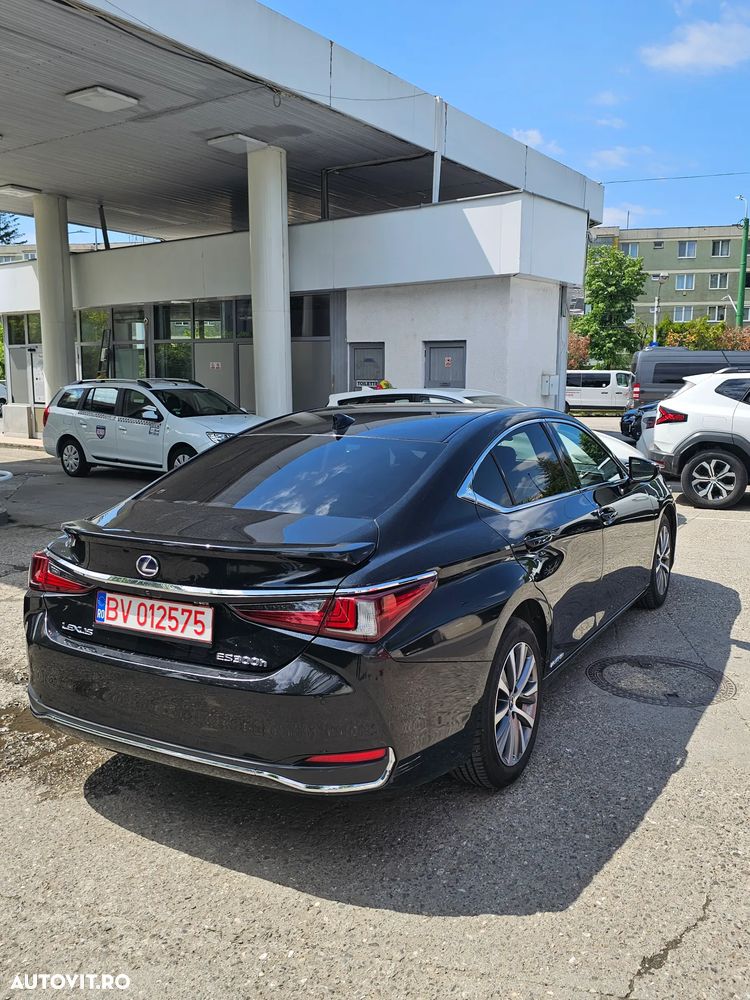 Lexus Seria ES 300h 2.5 TNGA HV 25H- 4X2 CVT Business - 7