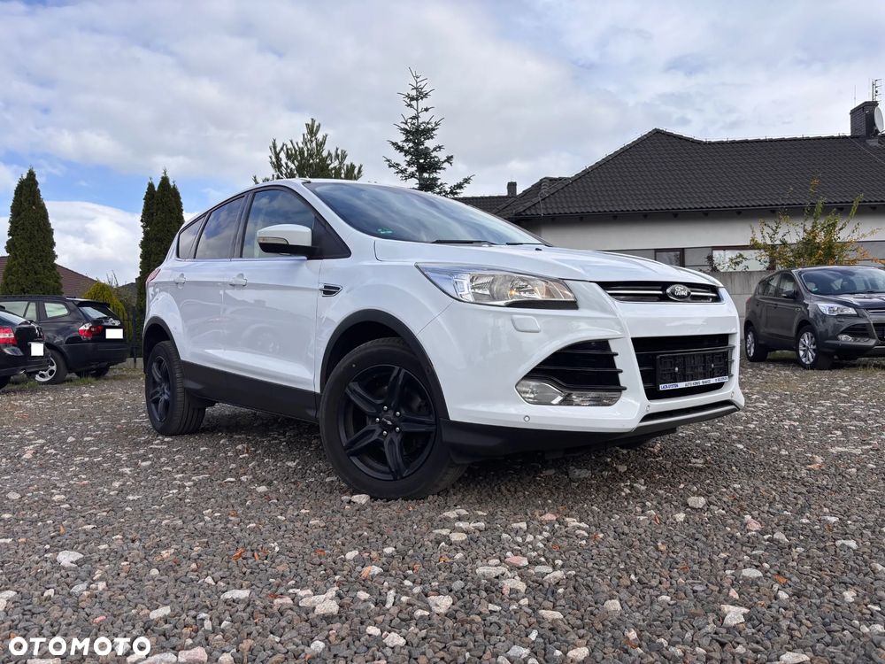 Ford Kuga 1.6 EcoBoost 2x4 Titanium - 1