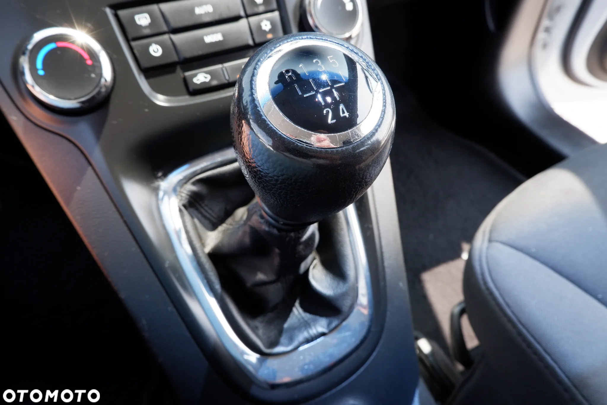 Chevrolet Orlando 1.8 LT - 24