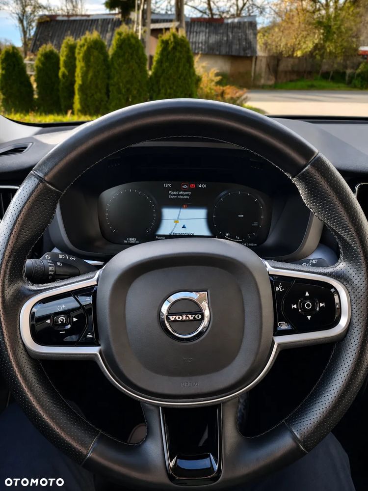 Volvo XC 60 D3 Momentum - 6