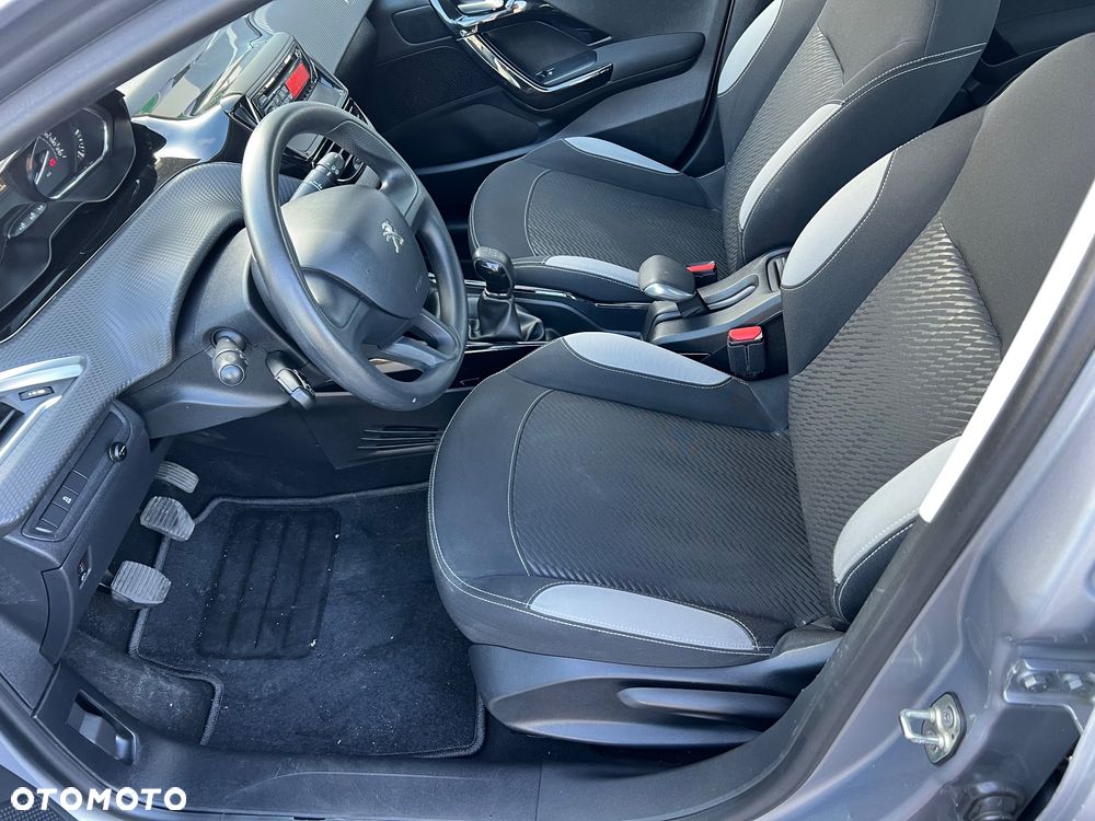 Peugeot 2008 1.2 VTi/Pure Tech Active - 11