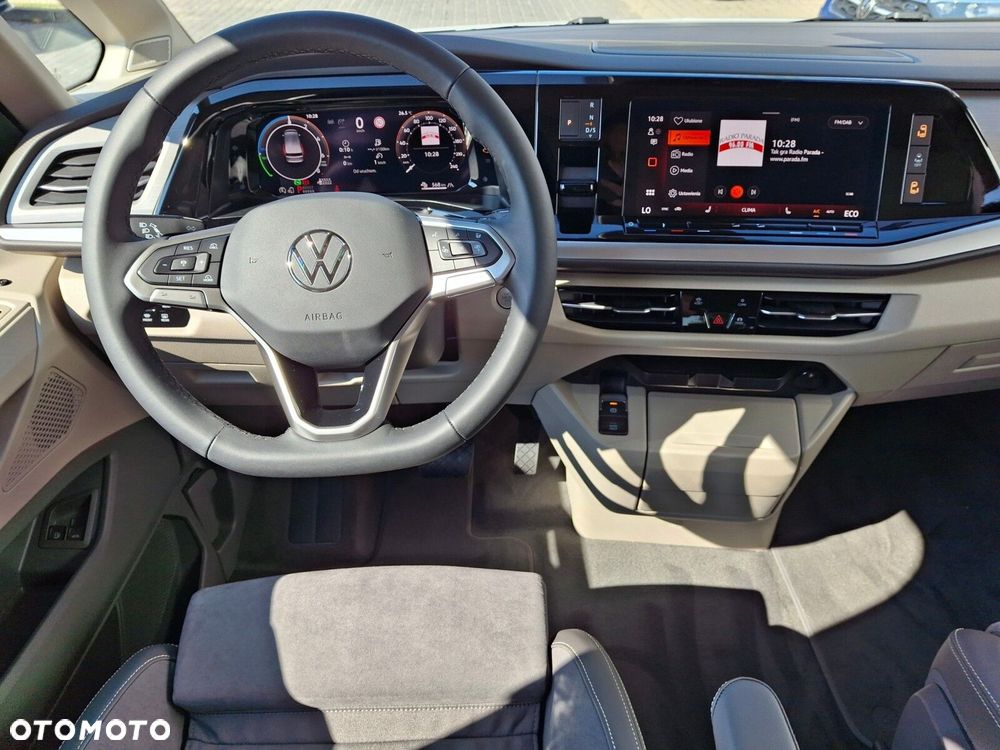 Volkswagen Multivan - 26