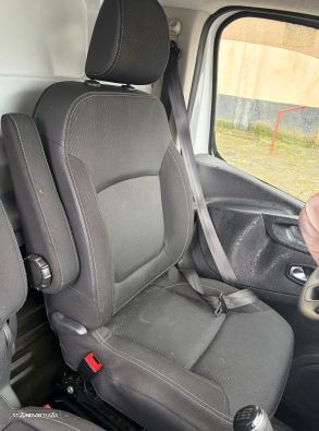 Bancos Frontais Renault Trafic III 2020 - 1