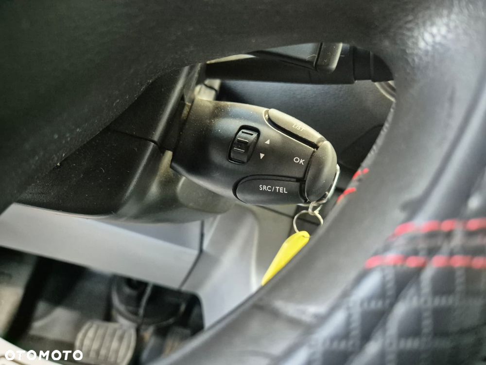 Toyota ProAce 1.6 / L1H1 / AUTOMAT / BEZWYPADKOWY / SERWISOWANY / KSIĄŻKA SERWISOWA / STAN IDEALNY / KRÓTKI / ALUFELGI - 33