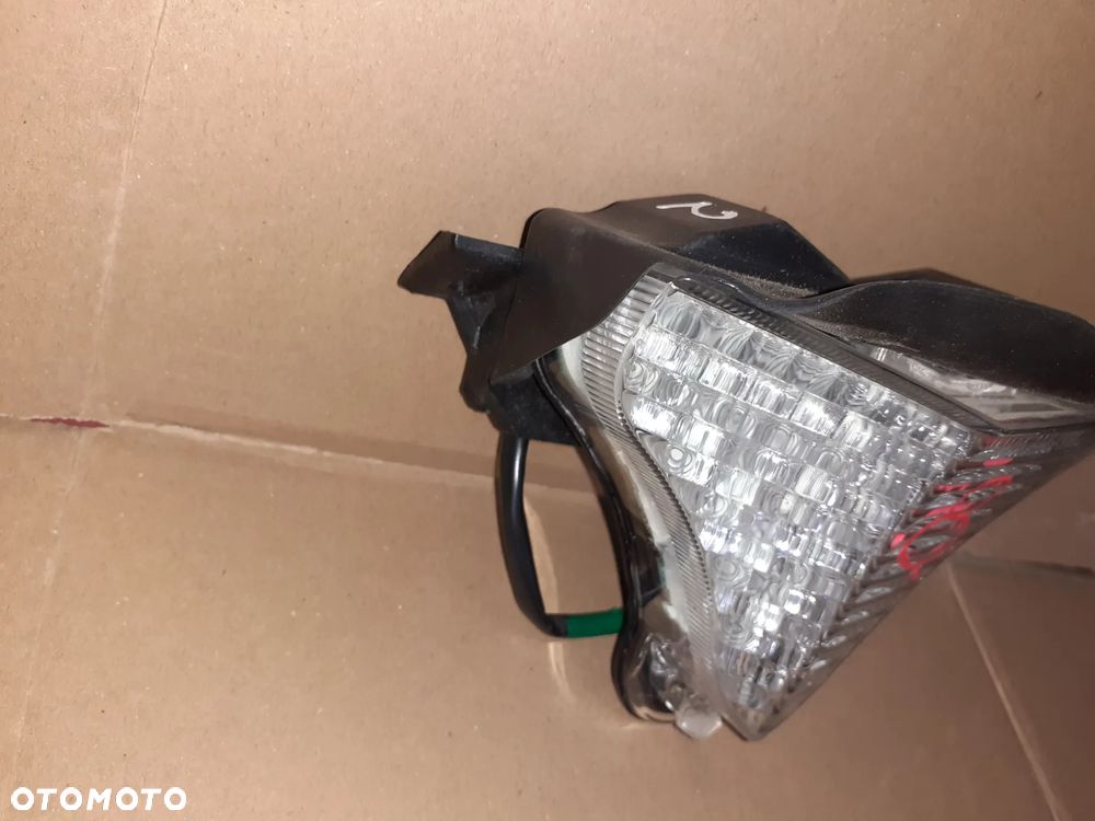 YAMAHA YZF-R1 1000 RN22 (2012 - 2014) Lampa tył - 3