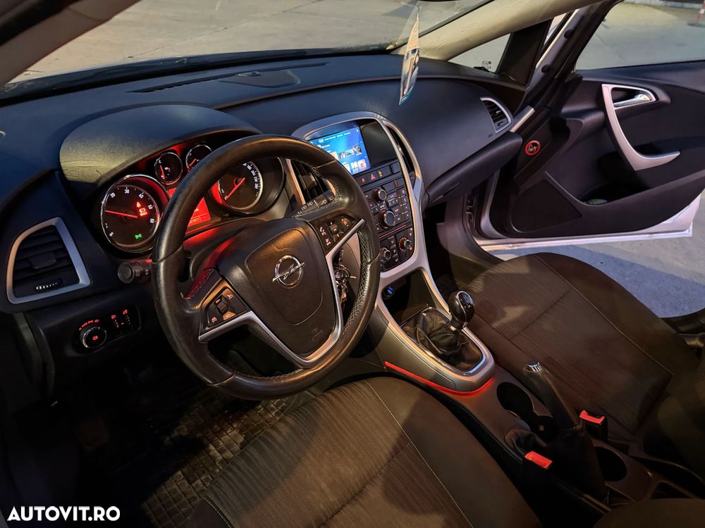 Opel Astra 1.3 CDTI ECOTEC Start/Stop Cosmo - 18